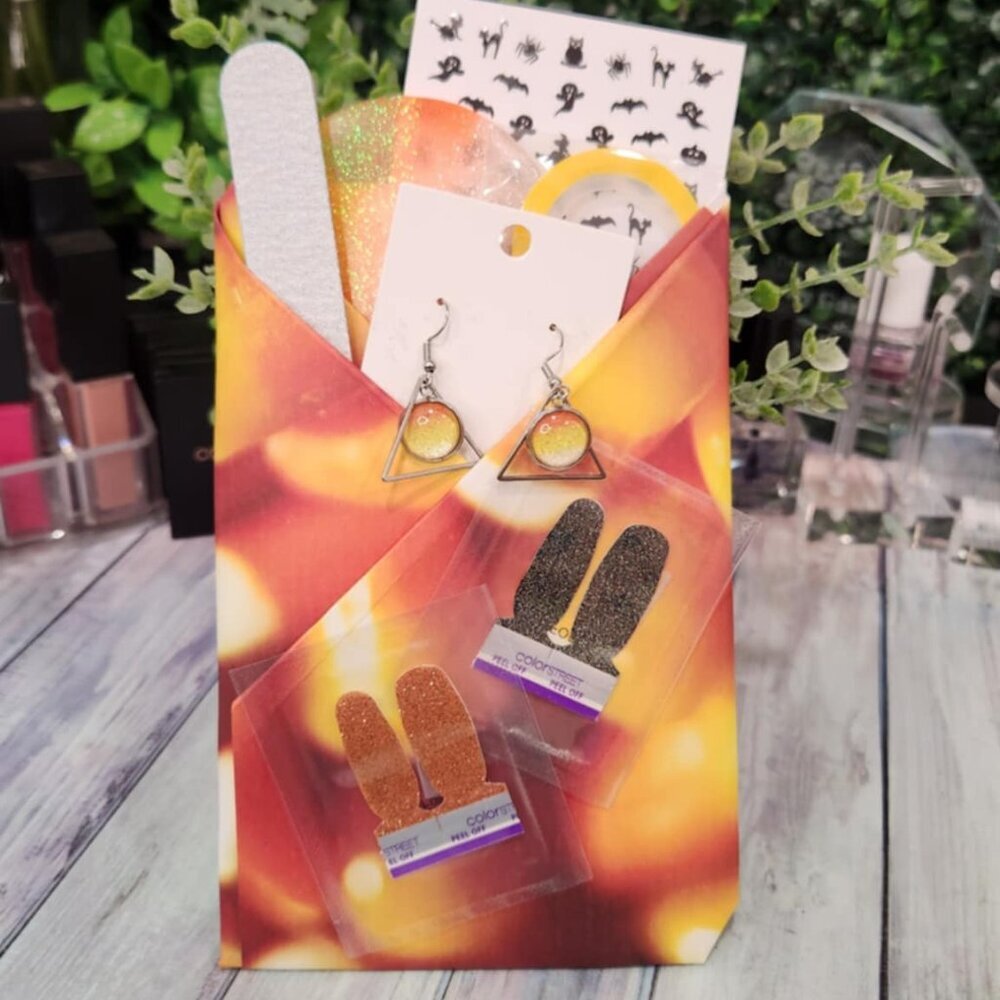 Blind Date with a Mani Bundle- Halloween